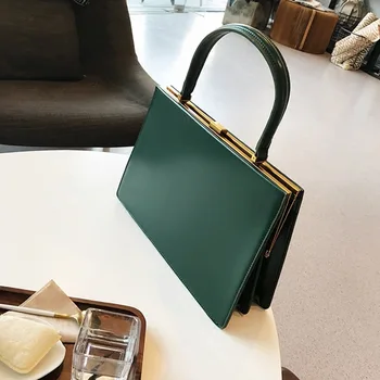 Женская сумка с простой клипсой в стиле ретро, портативная сумка-багет, корейская версия, новинка, 2023